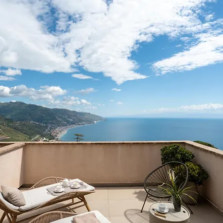 Fiorita Boutique Hotel 4*