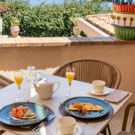 Fiorita Boutique 4*