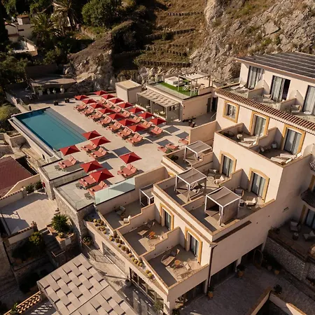 Fiorita Boutique מלון 4*