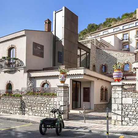 Fiorita Boutique מלון טאורמינה