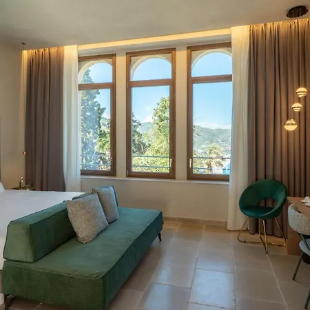 Hotel Fiorita Boutique 4*