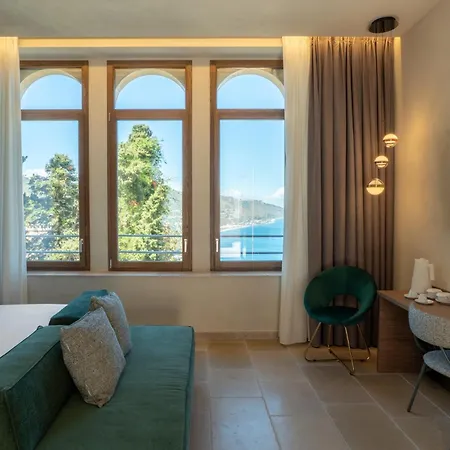 Fiorita Boutique 4*