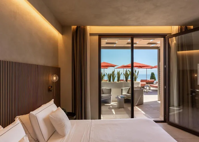 Fiorita Boutique טאורמינה