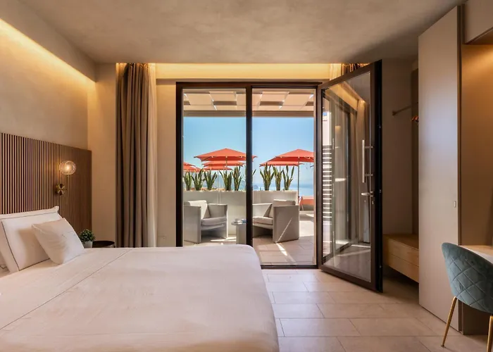 Fiorita Boutique 4* טאורמינה