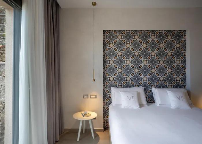 Fiorita Boutique מלון