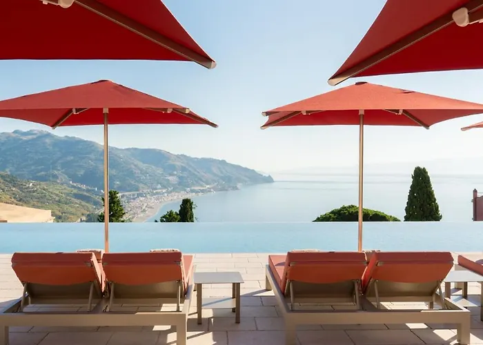 Fiorita Boutique טאורמינה