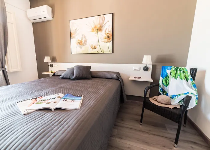 מלון Fiorita Boutique