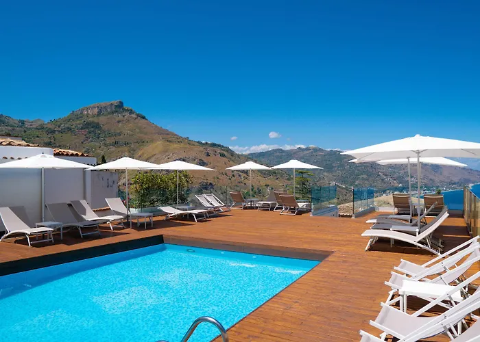 Fiorita Boutique מלון 4*