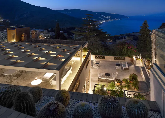 Fiorita Boutique 4* טאורמינה