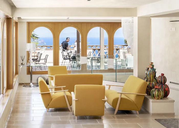 Fiorita Boutique מלון