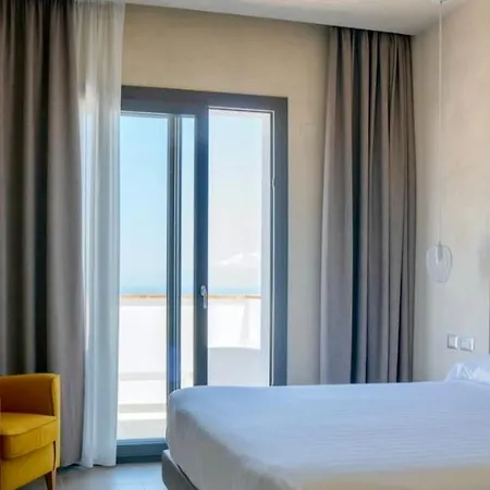Fiorita Boutique Hotel 4*
