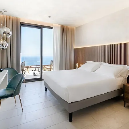 Fiorita Boutique Hotel 4*