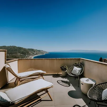 Hotel Fiorita Boutique 4*